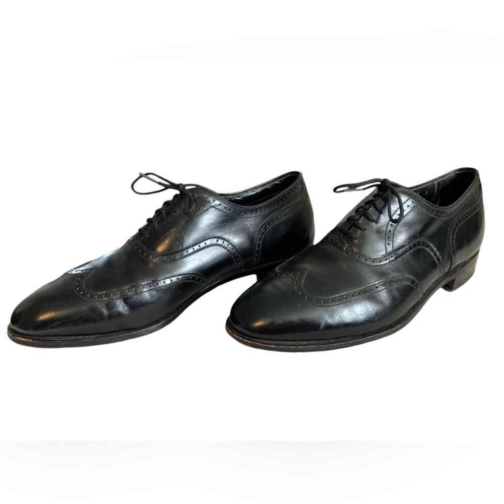 Whippet II Collection Wingtip Shoes Size 10.5 Office Wedding Prom Graduation